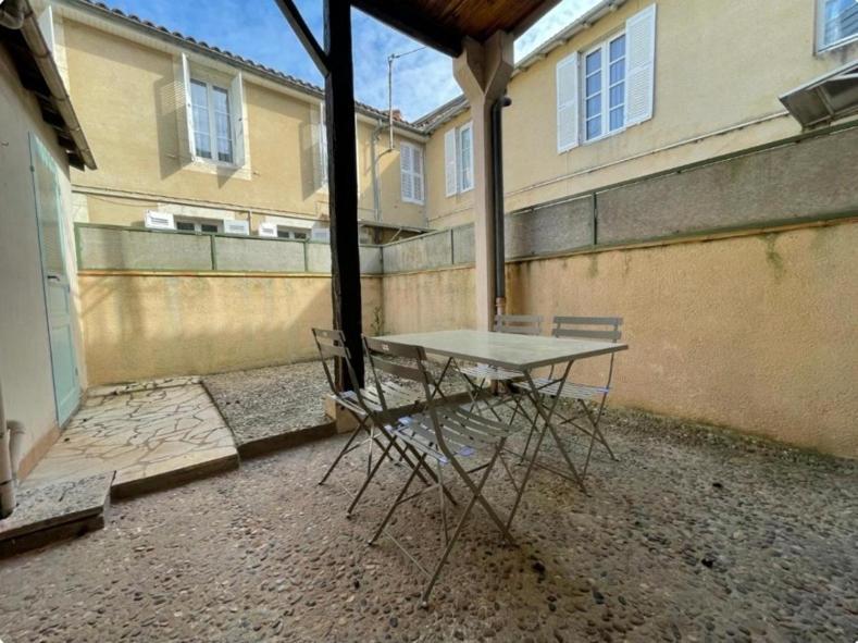 Périgueux Centre Ville Superbe T2 Neuf Wifi Terrasse Netflix מראה חיצוני תמונה